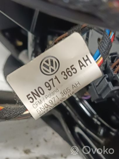 Volkswagen Tiguan Siège conducteur avant 5N0881105D
