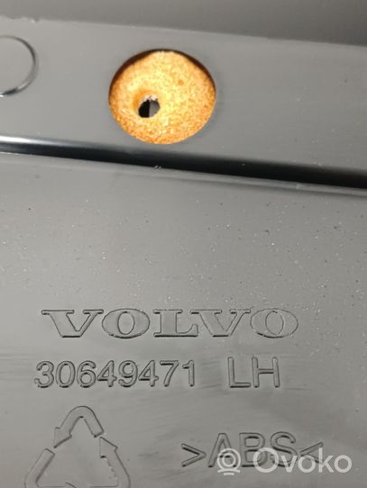 Volvo V70 Boczki / Poszycie drzwi tylnych 30649471