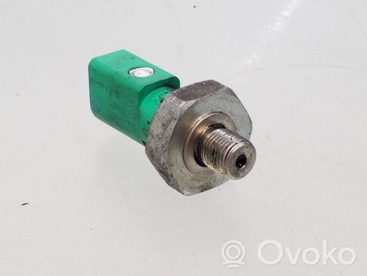 Volkswagen Golf IV Oil pressure sensor 04l919081