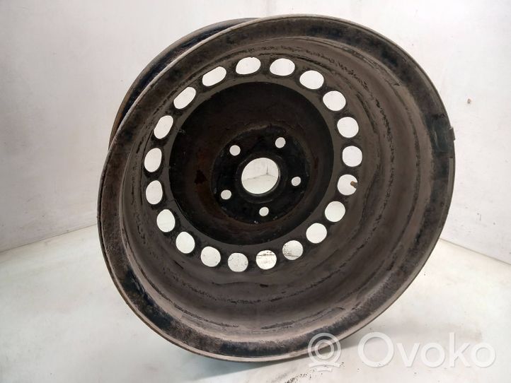 Volkswagen PASSAT B5 R 15 plieninis štampuotas ratlankis (-iai) 8D0601027