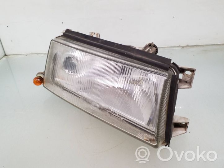 Skoda Octavia Mk1 (1U) Lampa przednia 24608600
