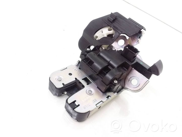 Audi A1 Blocco/chiusura/serratura del portellone posteriore/bagagliaio 8r0827505