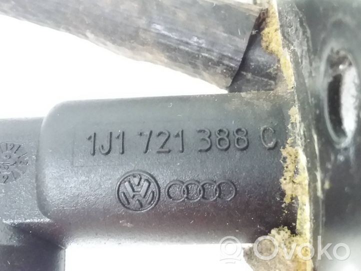 Volkswagen Golf IV Pedał sprzęgła 1J1721388C