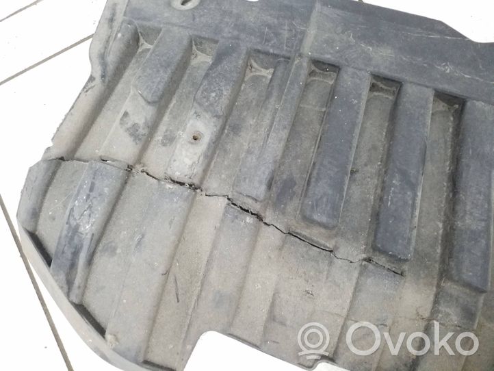 Audi A5 8T 8F Osłona pod zderzak przedni / Absorber 8T0807233A