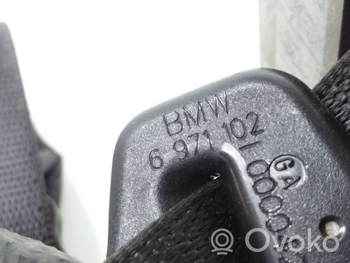 BMW 1 E81 E87 Pas bezpieczeństwa fotela tylnego 6971102