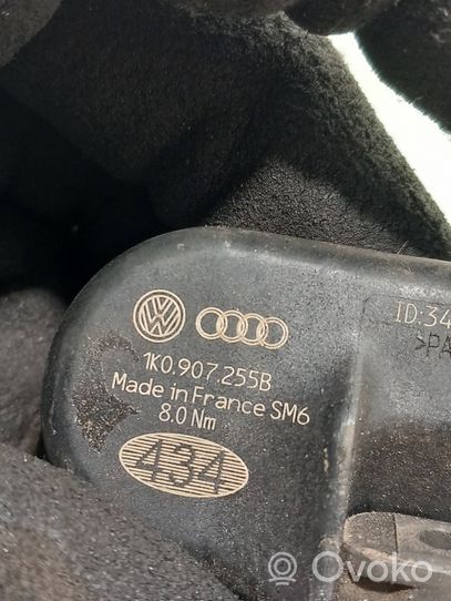 Volkswagen PASSAT B6 Vakaajan pitkittäiskiihtyvyystunnistin (ESP) 1K0907255B