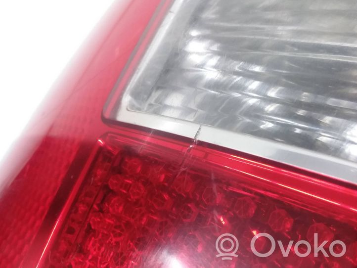 Audi A4 S4 B6 8E 8H Feux arrière / postérieurs 8E9945095A