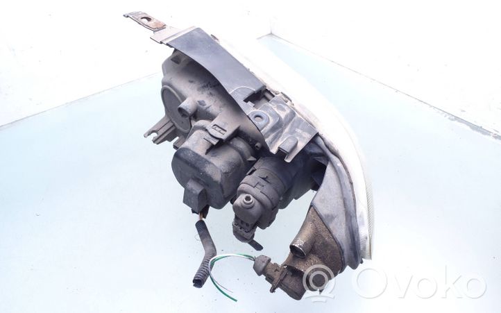 Citroen Xsara Phare frontale 37540748D