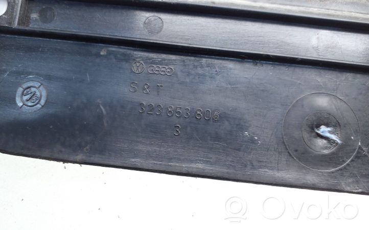 Volkswagen PASSAT B2 Copertura del rivestimento del sottoporta posteriore 323853806