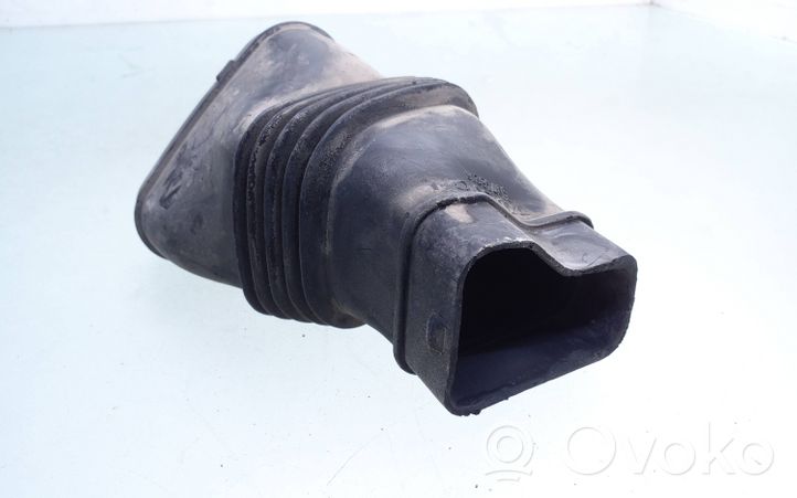 Volvo S80 Część rury dolotu powietrza 30748216