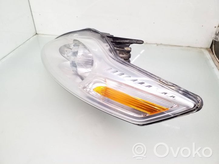 Ford Mondeo MK IV Lampa przednia 7S7113K060CC