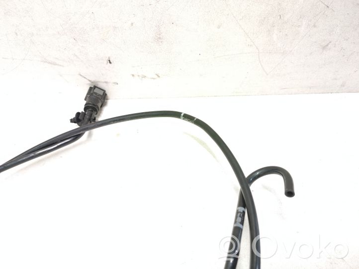 Land Rover Defender Vakuumo vamzdelis (-ai)/ žarna (-os) L8B210C728AB