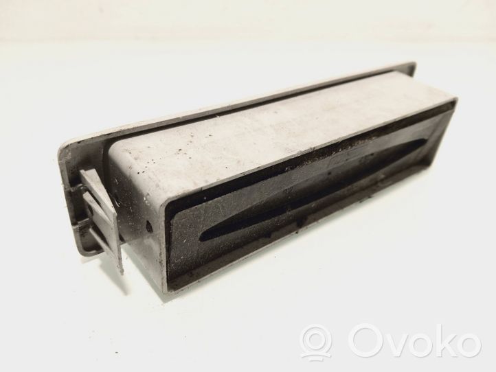 Volkswagen Multivan T4 Griglia di ventilazione posteriore 703820963