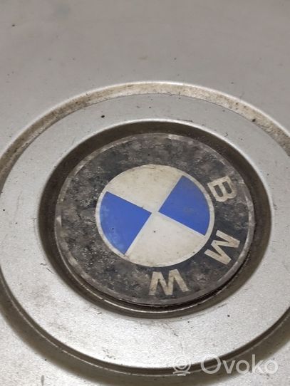 BMW 5 E34 Mozzo/copricerchi/borchia della ruota R15 36131129843