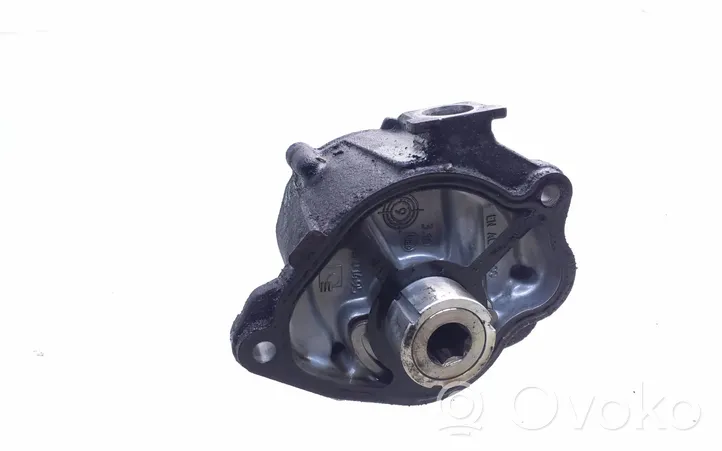 Mercedes-Benz E W212 Alipainepumppu A6512300165