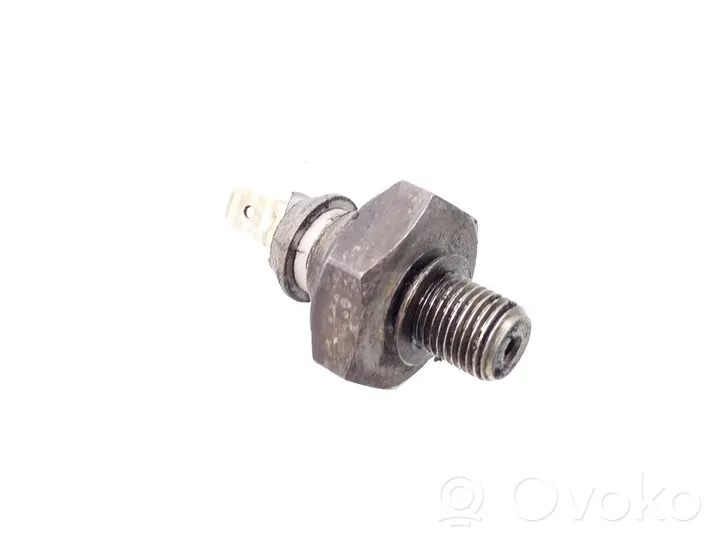 Volkswagen PASSAT B5 Oil pressure sensor 068919081A