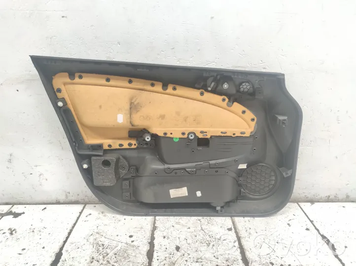 Opel Corsa D Boczki / Poszycie drzwi przednich P1002881