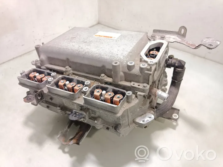 Toyota RAV 4 (XA40) Convertitore di tensione inverter G92A042030