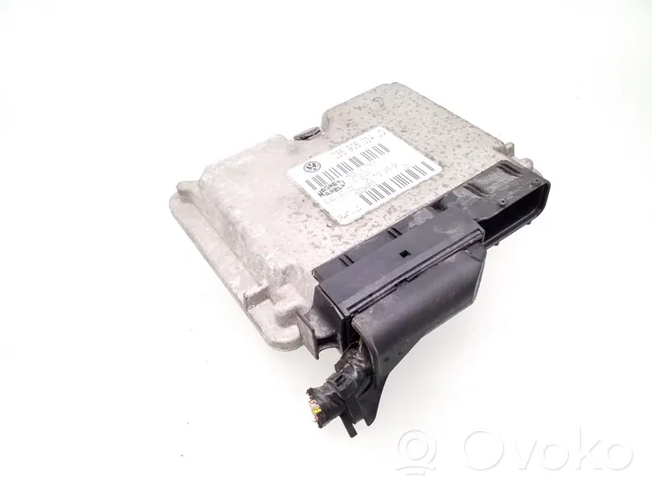 AC 428 Calculateur moteur ECU 036906034JQ