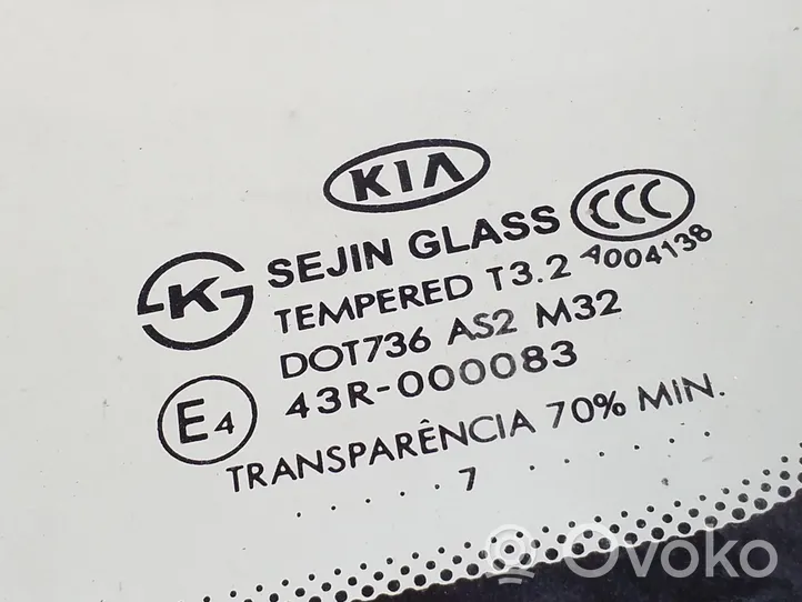 KIA Carens II Mazā "A" tipa priekšējo durvju stikls (četrdurvju mašīnai) 43R000083