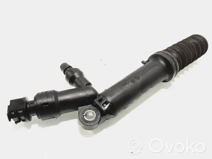 Audi A4 S4 B8 8K Clutch master cylinder 8K0721257E