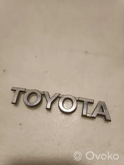 Toyota Avensis T270 Logo, emblème de fabricant 