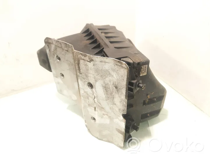 Audi A4 S4 B6 8E 8H Scatola del filtro dell’aria 038133835J