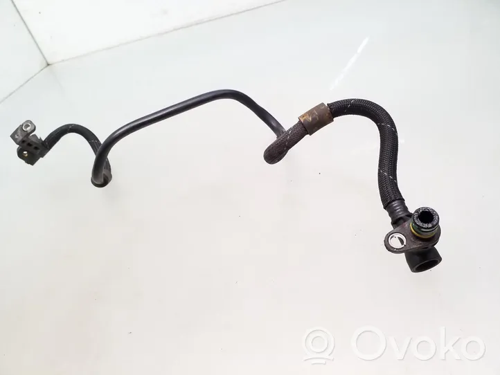 Volkswagen Golf VII Vacuum line/pipe/hose 04L611933