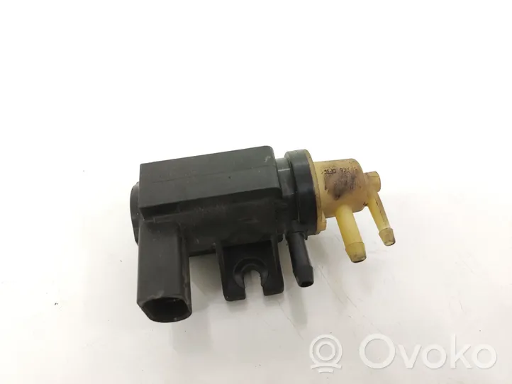 Audi A3 S3 8P Solenoidinis vožtuvas 1K0906627A