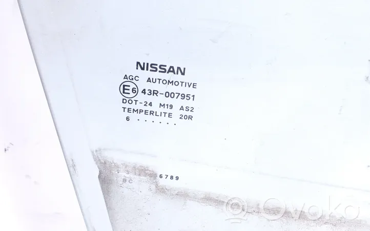 Nissan Juke I F15 Etuoven ikkunalasi, neliovinen malli AS2