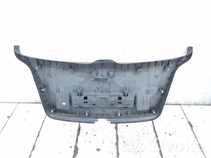 Volkswagen Touran I Tailgate/boot lid cover trim 1T0867601E