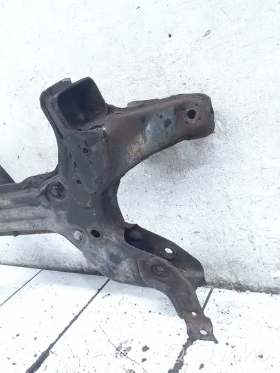 Volkswagen PASSAT B4 Front subframe 