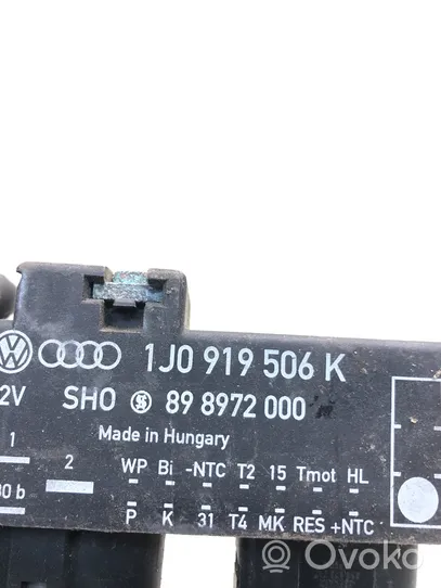 Volkswagen Golf IV Aušinimo ventiliatoriaus rėlė 1J0919506K