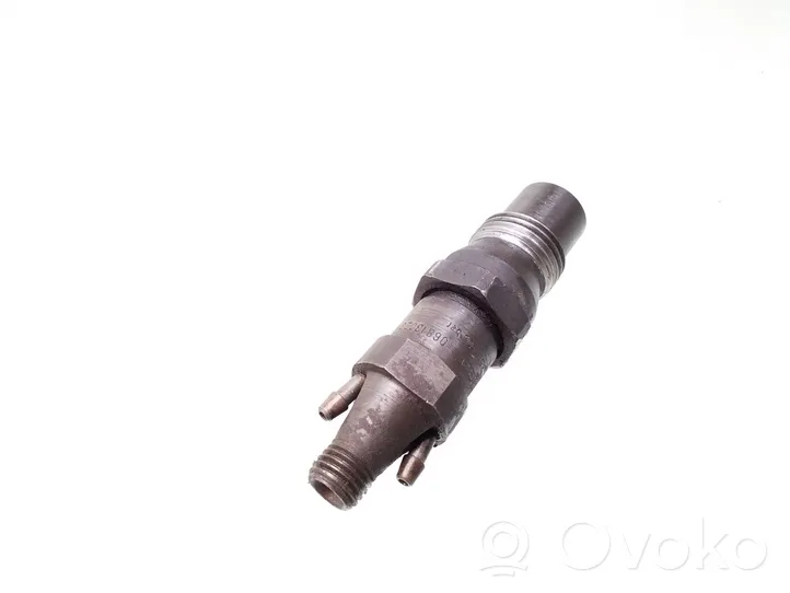 Volkswagen Golf II Injecteur de carburant 068130201P