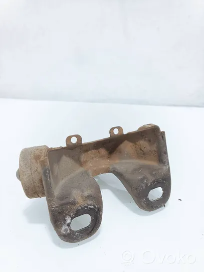 Skoda Octavia Mk2 (1Z) Muffler mount bracket/holder 6Q0253147