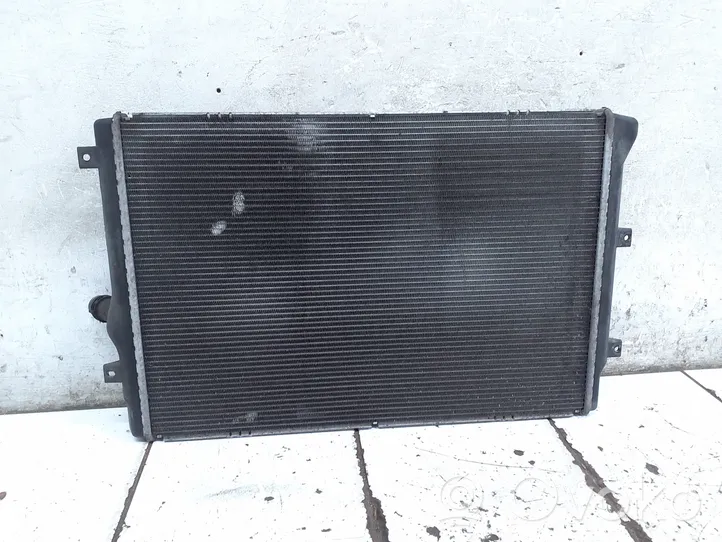 Volkswagen PASSAT B7 Coolant radiator 3C0121253AR