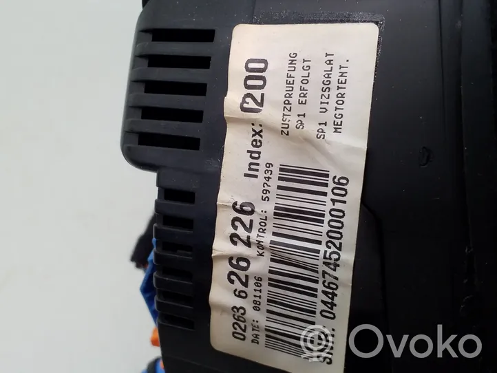 Audi A4 S4 B7 8E 8H Tachimetro (quadro strumenti) 8E0920932K