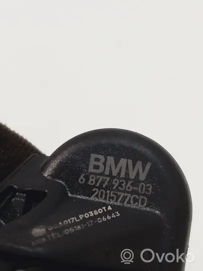 BMW 5 G30 G31 Rengaspaineen anturi 6877936