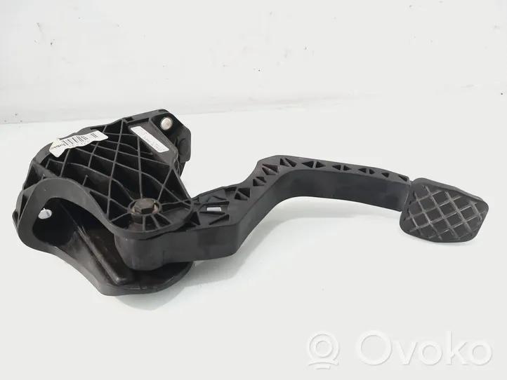 Skoda Octavia Mk2 (1Z) Pedal de embrague 1K1721059DM