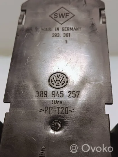 Volkswagen PASSAT B5 Porte ampoule de feu arrière 3B9945257