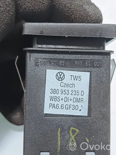 Volkswagen PASSAT B5 Przycisk świateł awaryjnych 3B0953235D