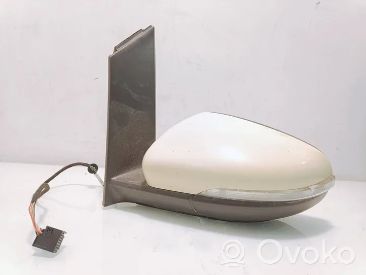 Volkswagen Touran II Front door electric wing mirror 1T1857501BP