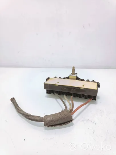 Peugeot Partner Fuse module 9636079380