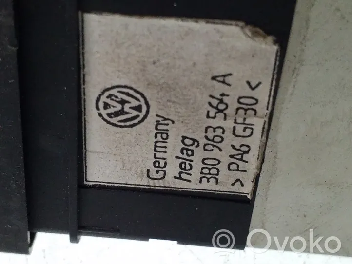 Volkswagen PASSAT B5 Przełączniki podgrzewania foteli 3B0963564A