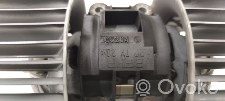 BMW 3 E46 Mazā radiatora ventilators C5204