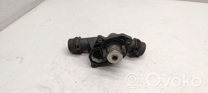 BMW 3 E46 Boîtier de thermostat / thermostat 