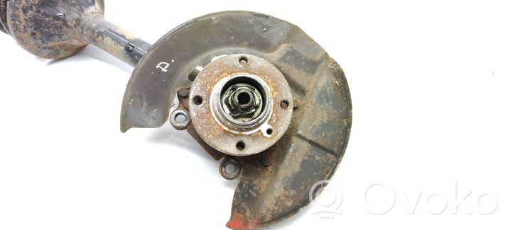 BMW 3 E30 Mozzo ruota anteriore 1125176