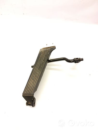 BMW 3 E30 Pedale dell’acceleratore 1118210