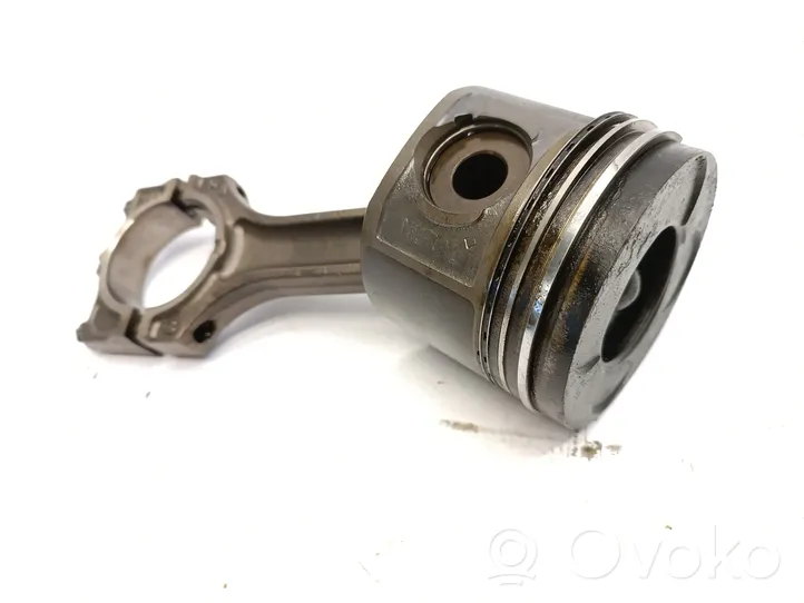 BMW 3 E46 Piston 