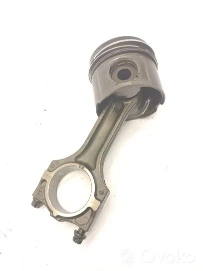 BMW 3 E46 Piston 